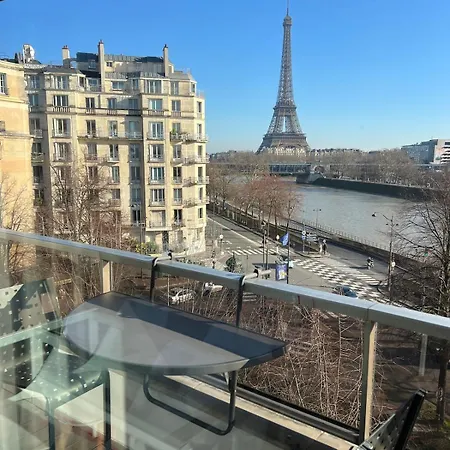 Luxury View Eiffel Tower 16th Trocadero Paris
