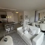 Luxury View Eiffel Tower 16th Trocadero باريس