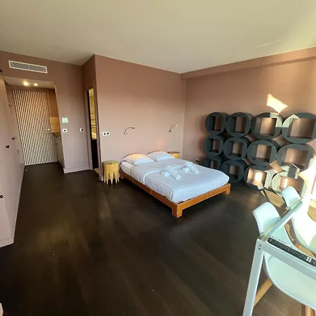 Luxury View Eiffel Tower 16th Trocadero Paris