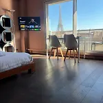 Luxury View Eiffel Tower 16th Trocadero