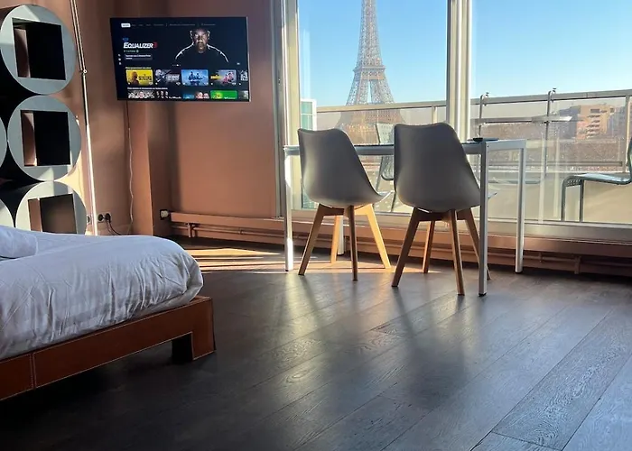 Luxury View Eiffel Tower 16th Trocadero
