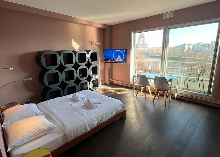 Luxury View Eiffel Tower 16th Trocadero