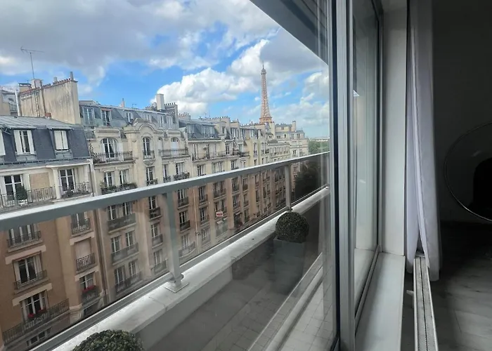 Luxury View Eiffel Tower 16th Trocadero